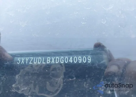 2013 Hyundai Santa Fe Sport z USA, uszkodzony, nr VIN 5XYZUDLBXDG040909